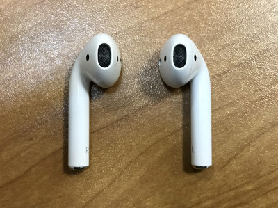   :    Apple AirPods