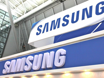 Samsung   -