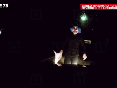 Купчинский злобный клоун перебрался в Ленобласть со свиной головой. Видео