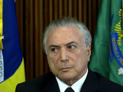 Президент Бразилии сбежал из своего дворца из-за привидений