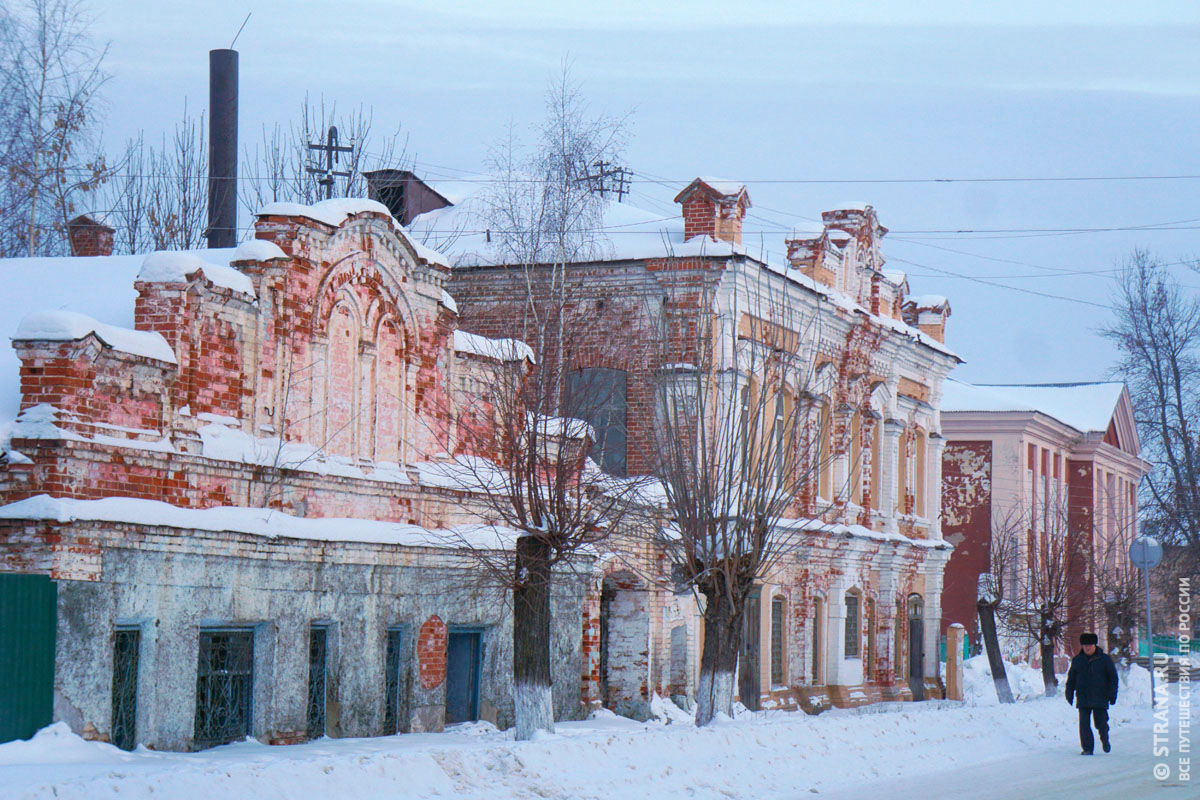 Подслушано юрьевец ивановской. Юрьевец Калужской. Юрьевец памятник зеркало.