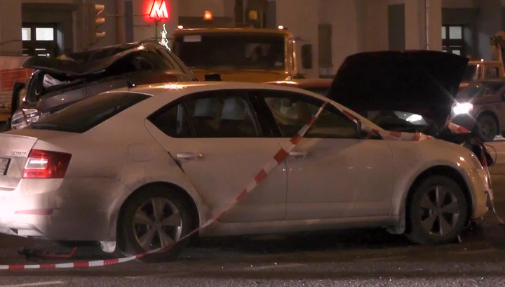 В центре Москвы столкнулись 8 автомобилей