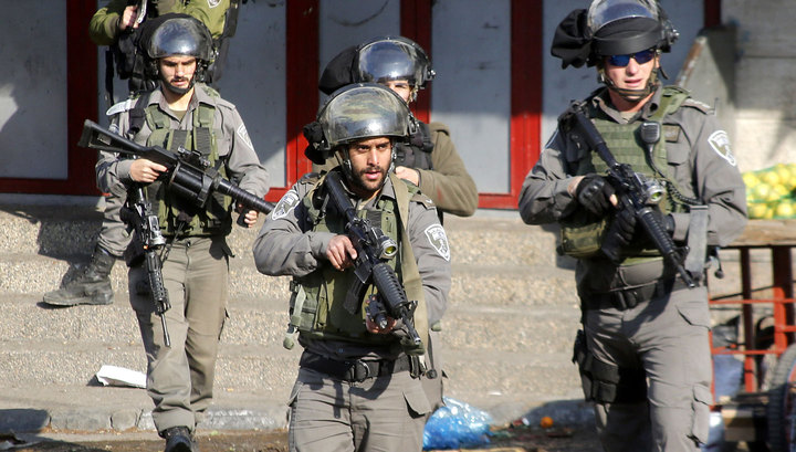 На Западном берегу реки Иордан палестинец ранил пятерых израильских военных