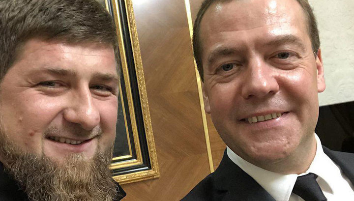 Кадыров запостил в Telegram селфи с Медведевым