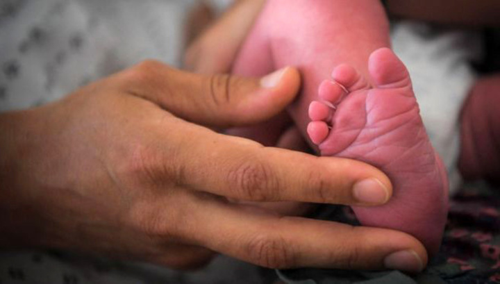 Во Франции расследуют случаи рождения безруких детей