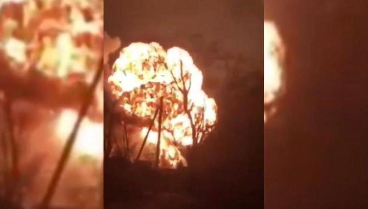 Очевидцы сняли на видео шесть мощных взрывов в Кировограде