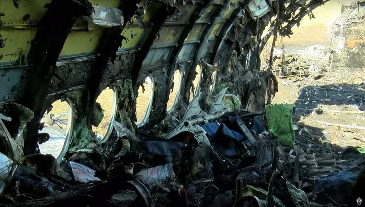 Росавиация рассказала, что произошло со сгоревшим SSJ-100