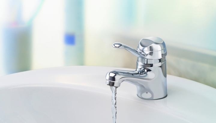 В Минстрое назвали оптимальные сроки для отключения горячей воды