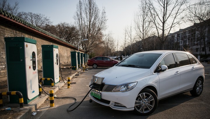 Продажи автомобилей на новой энергии в Китае могут упасть в этом году из-за сокращения субсидий