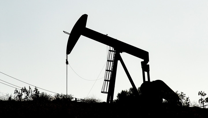 Страны ОПЕК+ договорились о сокращении нефтедобычи