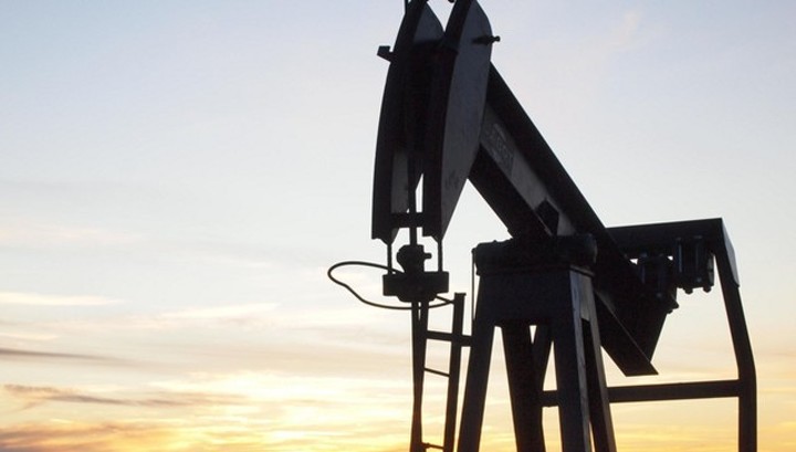 Прогноз: нефть уяснит, в торговой сделке - один шаг от прорыва до подрыва