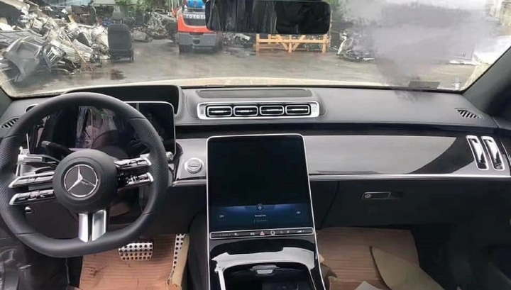 Салон нового Merceds-Benz S-class впервые показали на видео