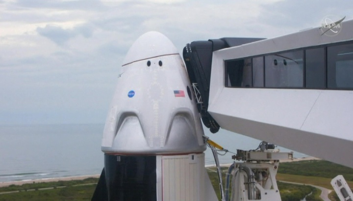 Старт носителя Falcon-9 отложен