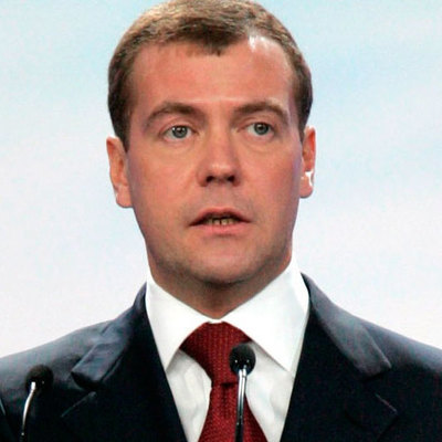 Дмитрий Медведев и Александр Вучич присутствуют на параде военной техники Дмитрий Медведев и Александр Вучич присутствуют на параде военной техники