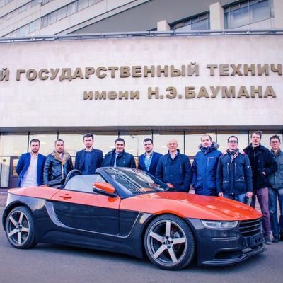 Студенты Бауманки приехали на фестиваль в Сочи на кабриолете Студенты Бауманки приехали на фестиваль в Сочи на кабриолете