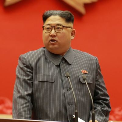 Ким Чен Ын объявил, что Пхеньян замораживает проведение ядерных и ракетных испытаний Ким Чен Ын объявил, что Пхеньян замораживает проведение ядерных и ракетных испытаний