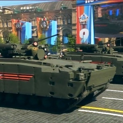 Желтая разметка появилась в Москве для военной техники Желтая разметка появилась в Москве для военной техники