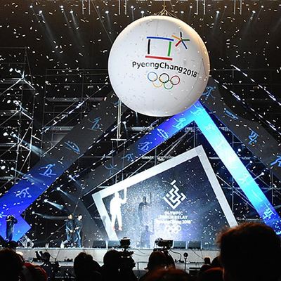 Награждены тренеры и техперсонал сборной России, участвовавшей в Олимпиаде-2018 Награждены тренеры и техперсонал сборной России, участвовавшей в Олимпиаде-2018