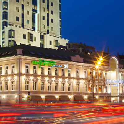 В Москве эвакуированы посетители торгового центра В Москве эвакуированы посетители торгового центра