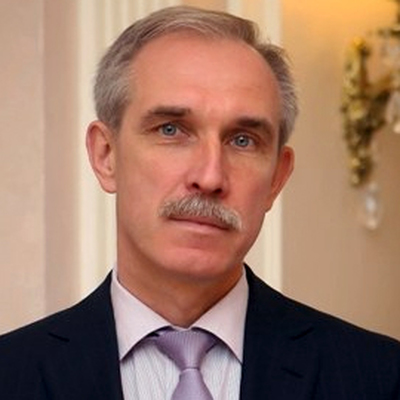 Владимир Путин принял отставку ульяновского губернатора Сергея Морозова Владимир Путин принял отставку ульяновского губернатора Сергея Морозова