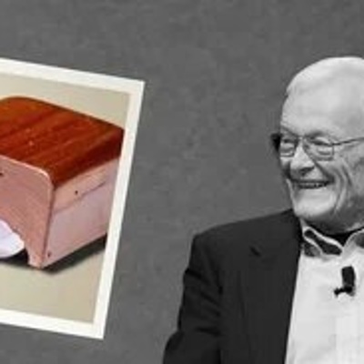 В США умер один из создателей первой компьютерной мыши Уильям Инглиш В США умер один из создателей первой компьютерной мыши Уильям Инглиш