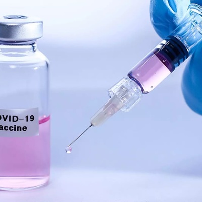 Минздрав России вдвое снизил отпускную цену на вакцину 