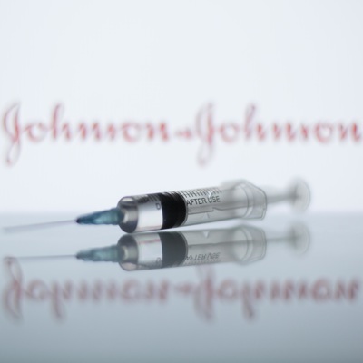 В США одобрили вакцину Johnson & Johnson от COVID-19 В США одобрили вакцину Johnson & Johnson от COVID-19