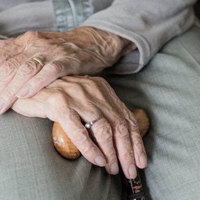 Непривитых жителей Камчатки старше 65 лет обязали самоизолироваться