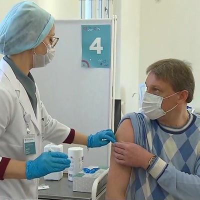 Более 6 млн человек привились от коронавируса в Москве