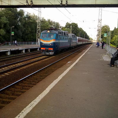 Движение поездов в районе Сочи, нарушенное из-за упавшего на пути КамАЗа, восстановилось Движение поездов в районе Сочи, нарушенное из-за упавшего на пути КамАЗа, восстановилось