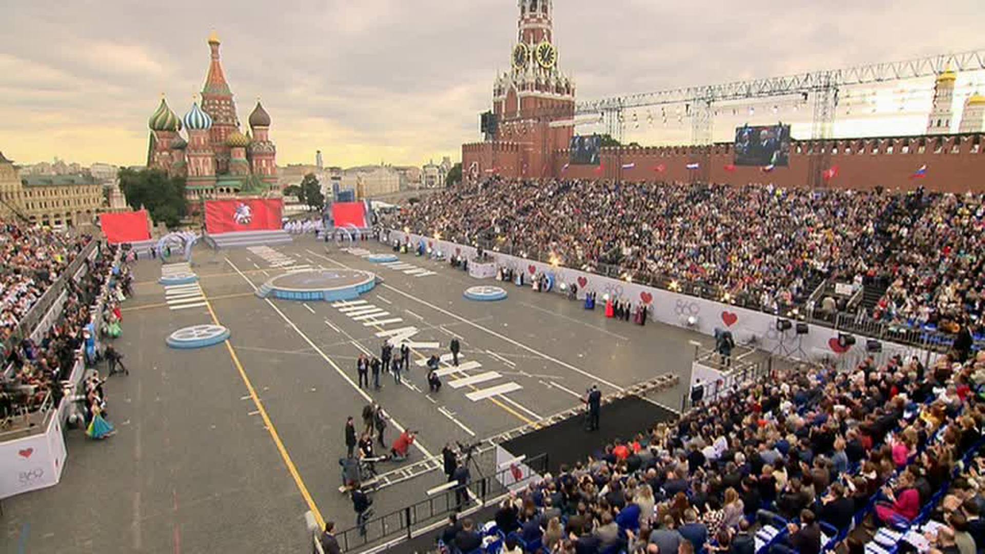 Сцена на красной площади. Трибуны на красной площади. Концерт на красной площади. Концерты на красной площади в Москве.