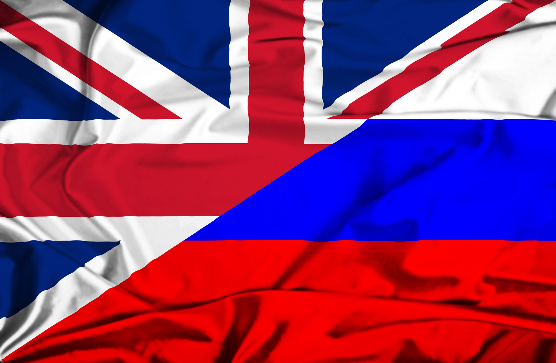 Русский и великобританский флаг