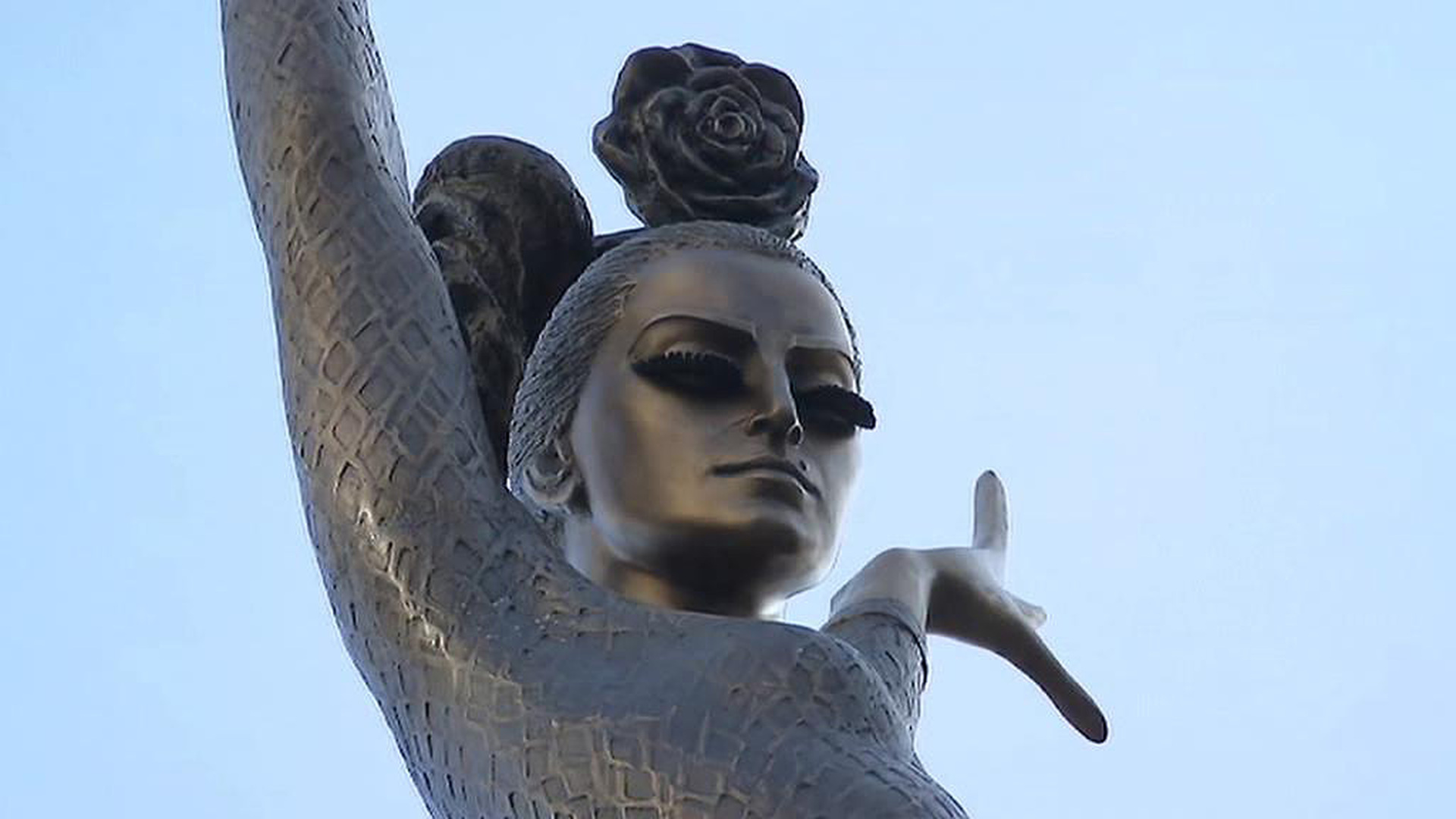 майя плисецкая памятник в москве