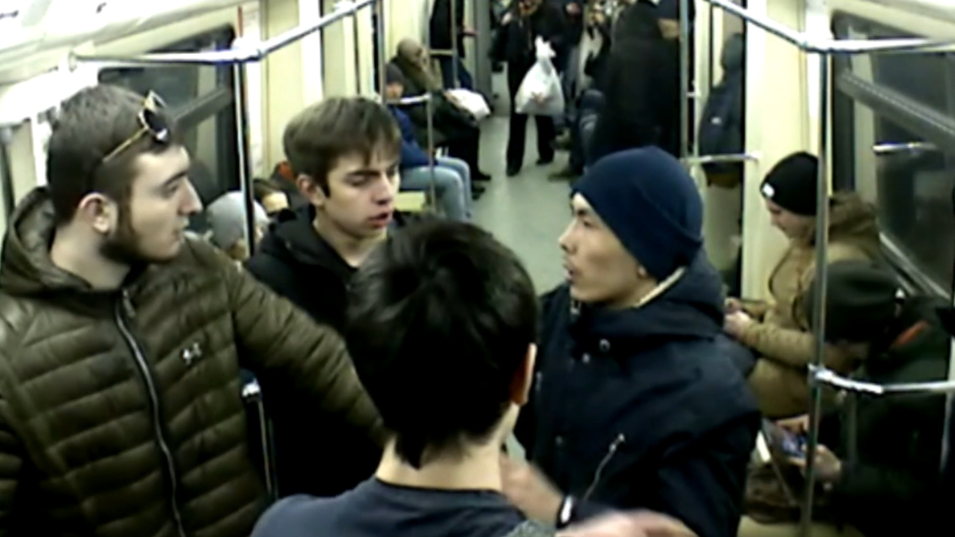 В метро Москвы уроженцы Дагестана