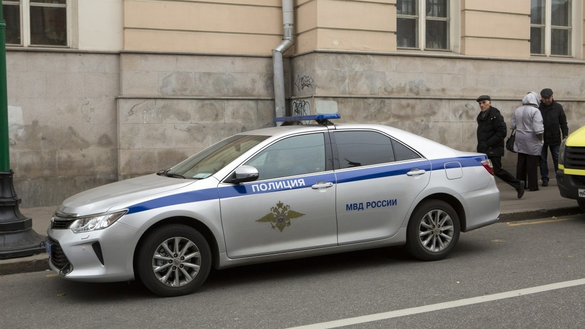 Полицейская машина МВД