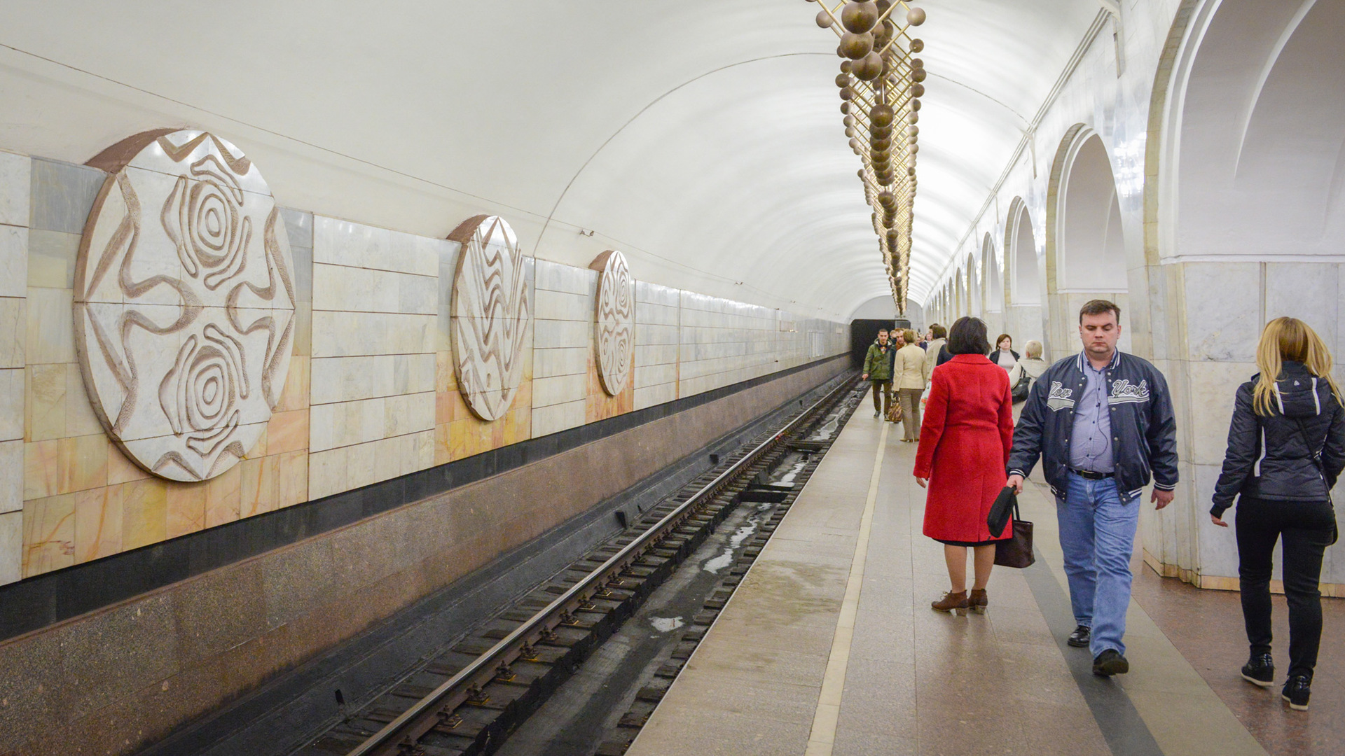 менделеевская станция метро москва