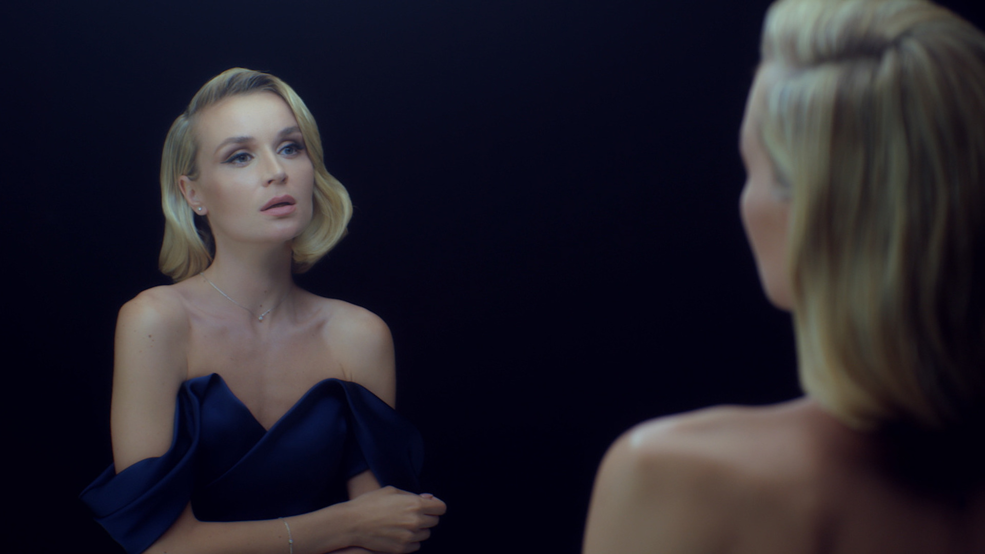 Гагарина ты не мой слушать. Гагарина ты не мой слушать. Гагарина ты не мой слушать. Песня года 2020. Гагарина ты не мой слушать.