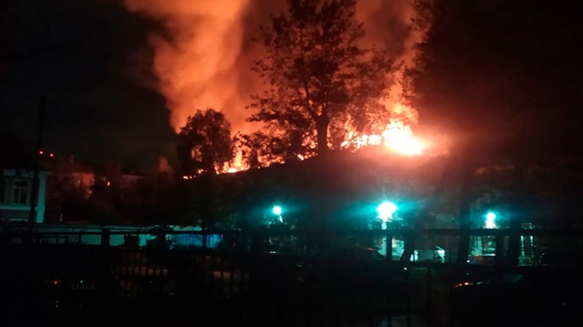 Пожар в екатеринбурге сейчас фото