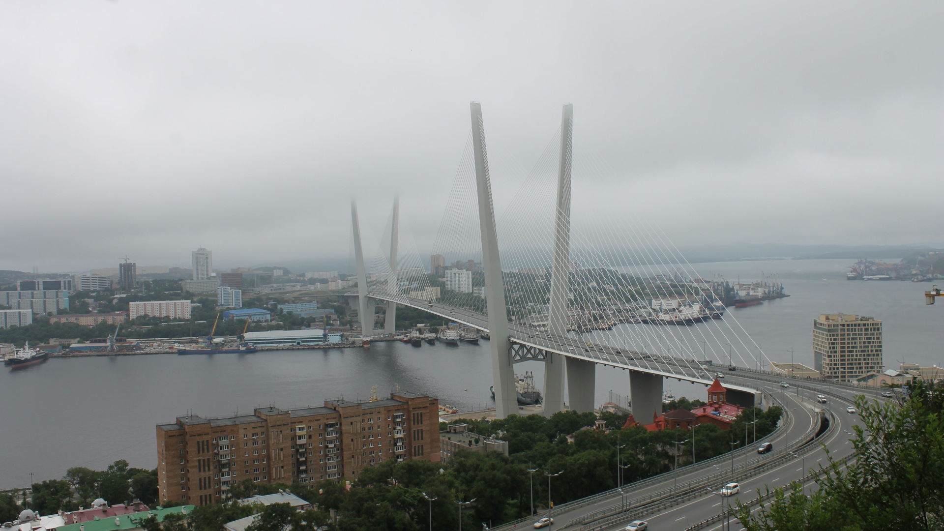 Владивосток смотровая площадка на золотой мост