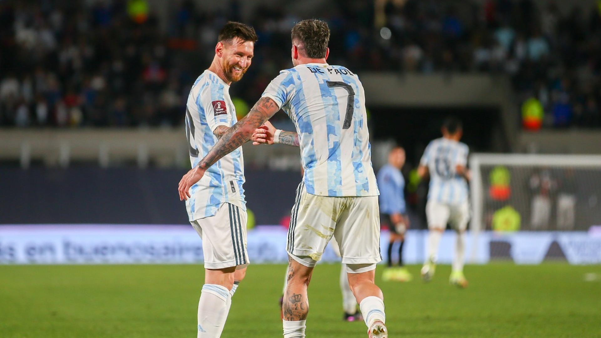 Аргентина уругвай 1. Месси Аргентина 2022. Messi Argentina. Лионель Скалони тренер сборной Аргентины по футболу. Месси сборная Аргентины.