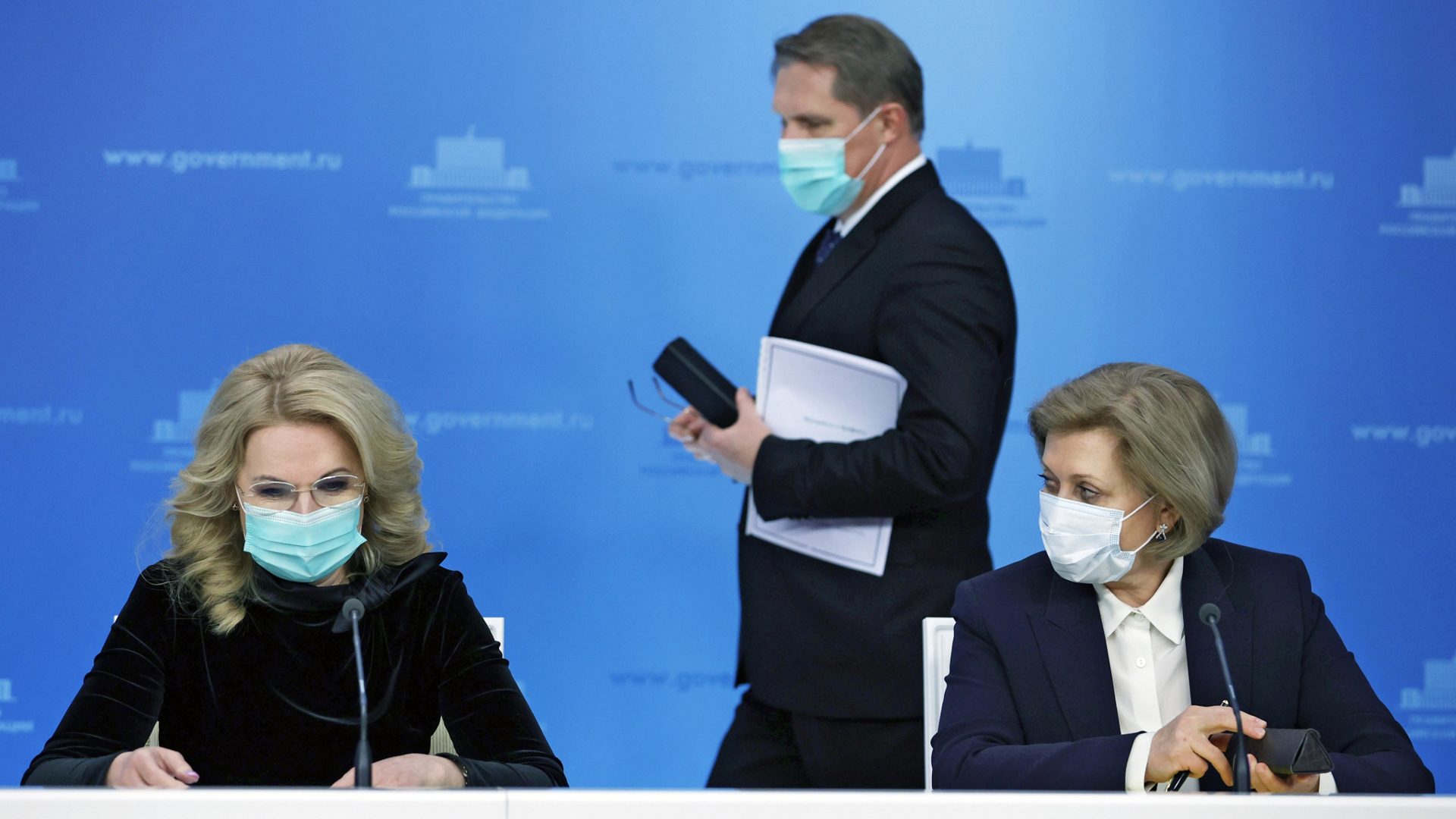 Голикову, Мурашко и Попову сливают на самом верху: Депутаты Госдумы требуют реального отчета о состоянии в поликлиниках и больницах