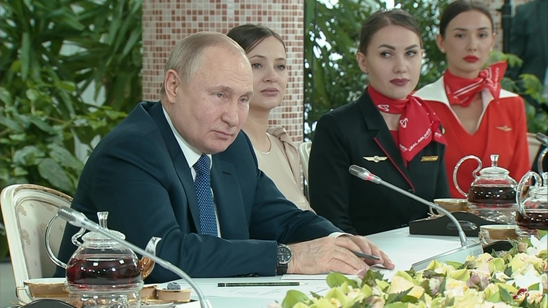 Путин на встрече с женщинами