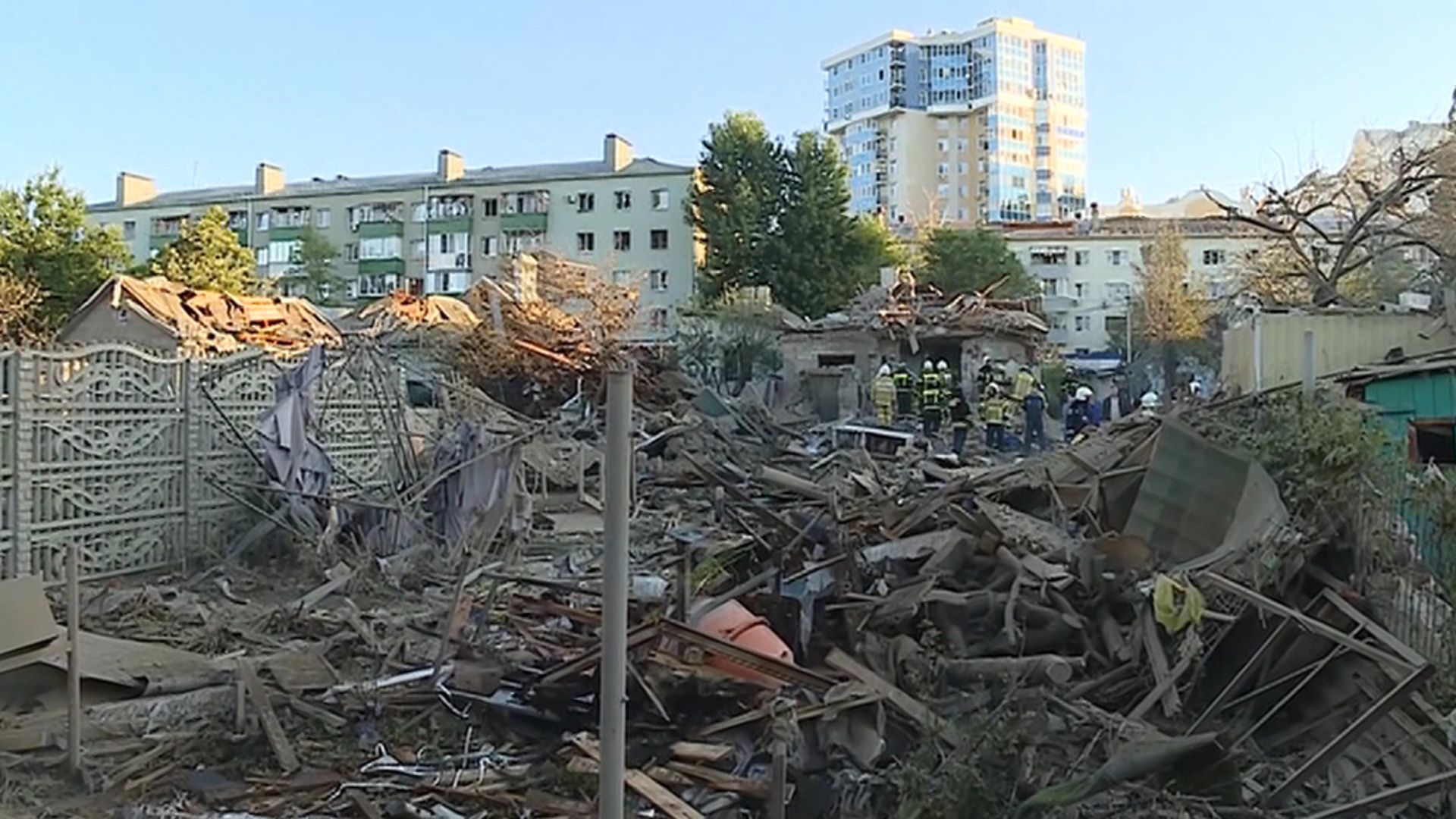 Обстрел белгорода только что. Разрушения в Белгороде. Обстрелы Курска и Белгорода. Белгород обстрел. Точка у Белгород 03.07.2022.