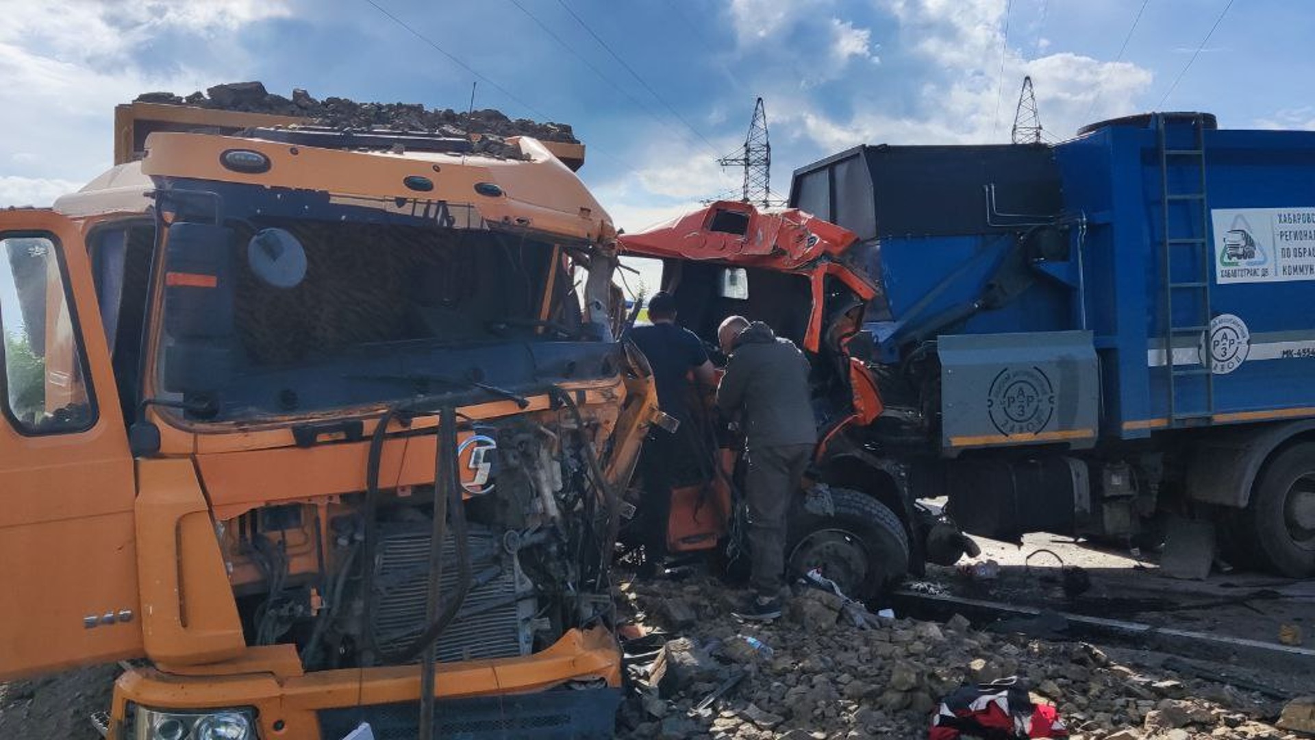 На кубани четыре полицейских попали в больницу после дтп