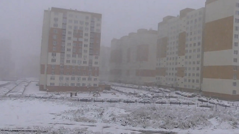 Видео из Сети. Областную столицу Кузбасса засыпало снегом