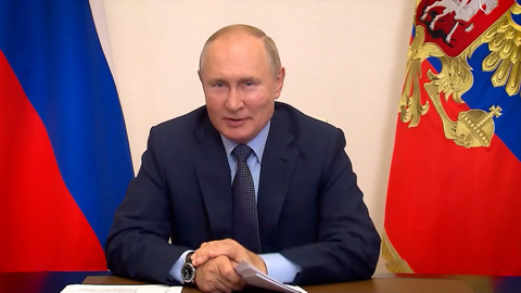 Москва. Кремль. Путин. Владимир Путин прокомментировал шутку Жириновского в адрес Миронова
