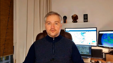 Видео из Сети. Новые порции снеговых облаков накроют Москву