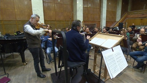 Новости на "России 24". Традиционный бал Юрия Башмета пройдет в зале Чайковского