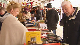 В Москве начал работу книжный фестиваль "Красная площадь"
