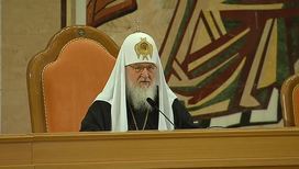 Священный синод РПЦ призвал выступить в защиту верующих на Украине